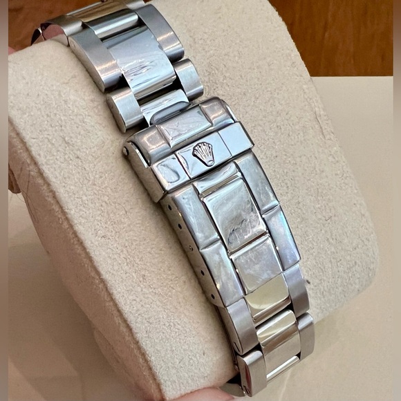 Rolex 2015 Oyster Perpetual Yacht- Master Platinum - Picture 10 of 10